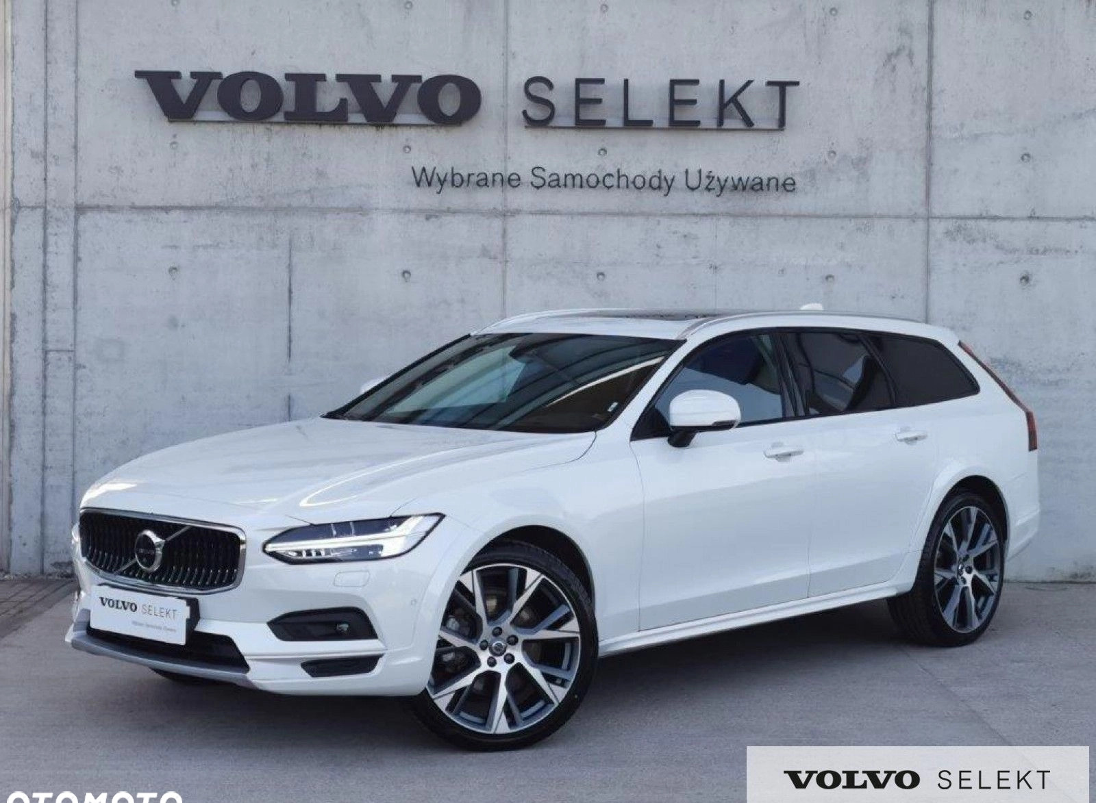 samochody osobowe Volvo V90 Cross Country cena 299900 przebieg: 15969, rok produkcji 2023 z Warszawa